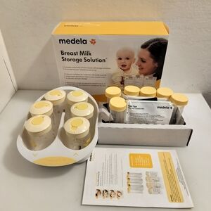 Medela Breast Milk Storage Set with Yellow Accents